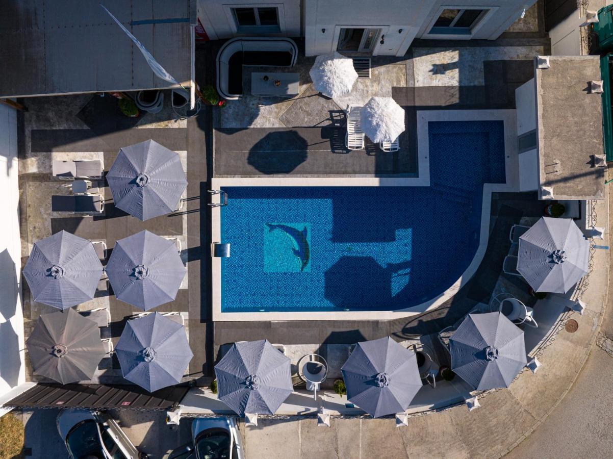 Delfin Apartments Sutomore Eksteriør billede